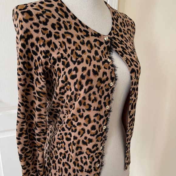 Gorgeous White House Black Market Leopard Cardigan - Picture 12 of 16